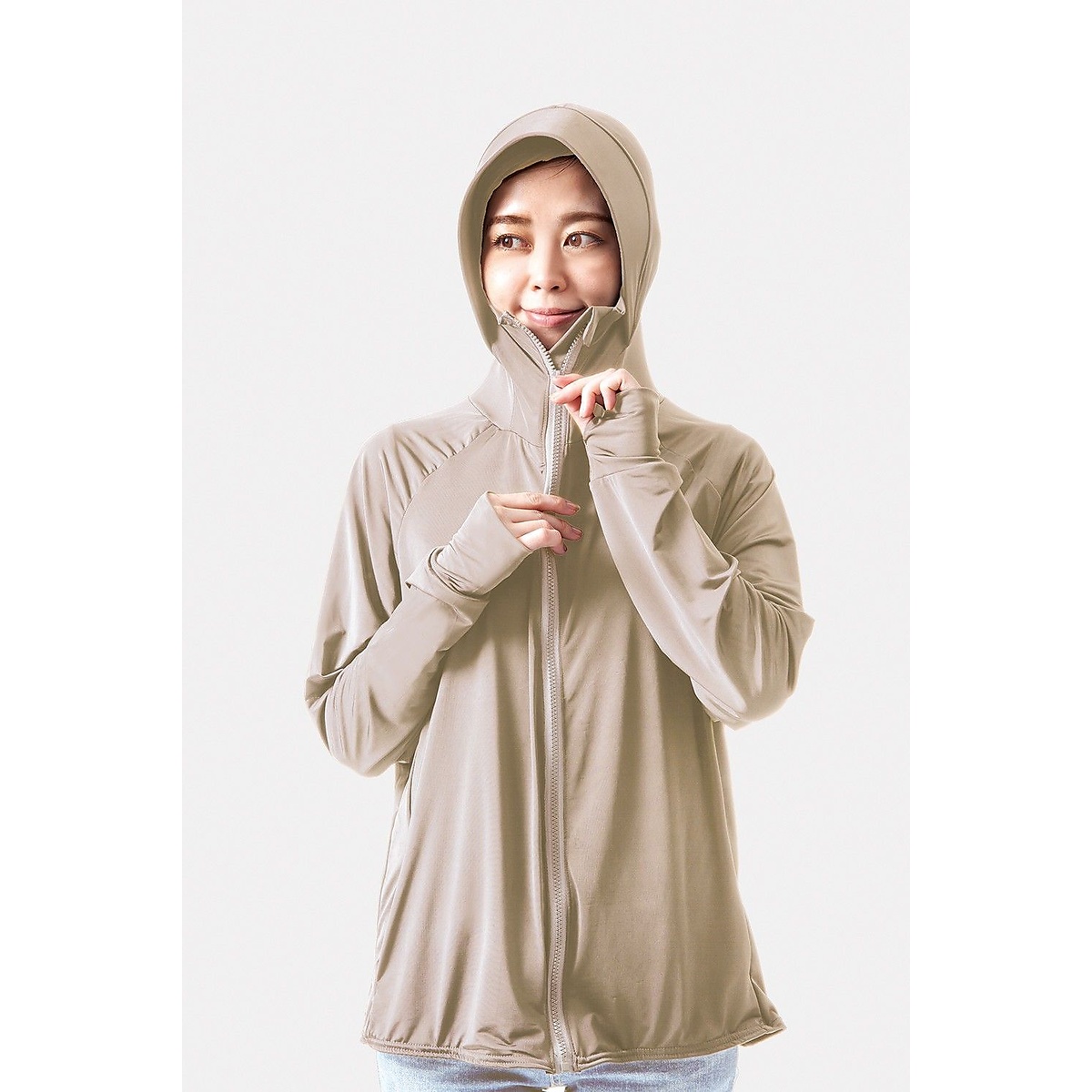 UVプロテクト　パーカー　シャイングレージュ