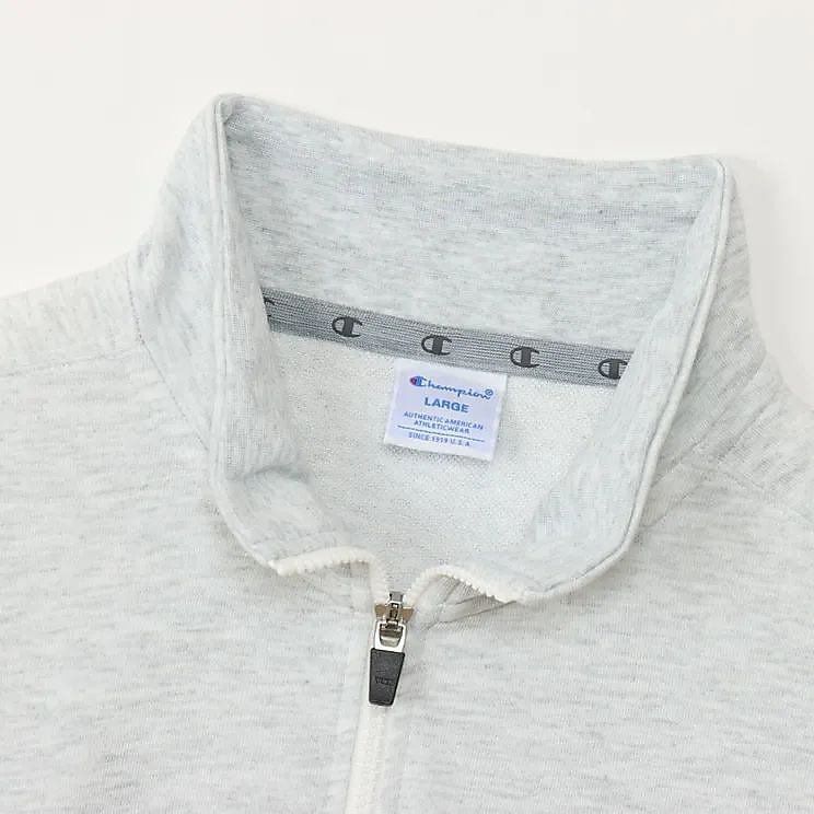 HALF ZIP SWEATSHIRT