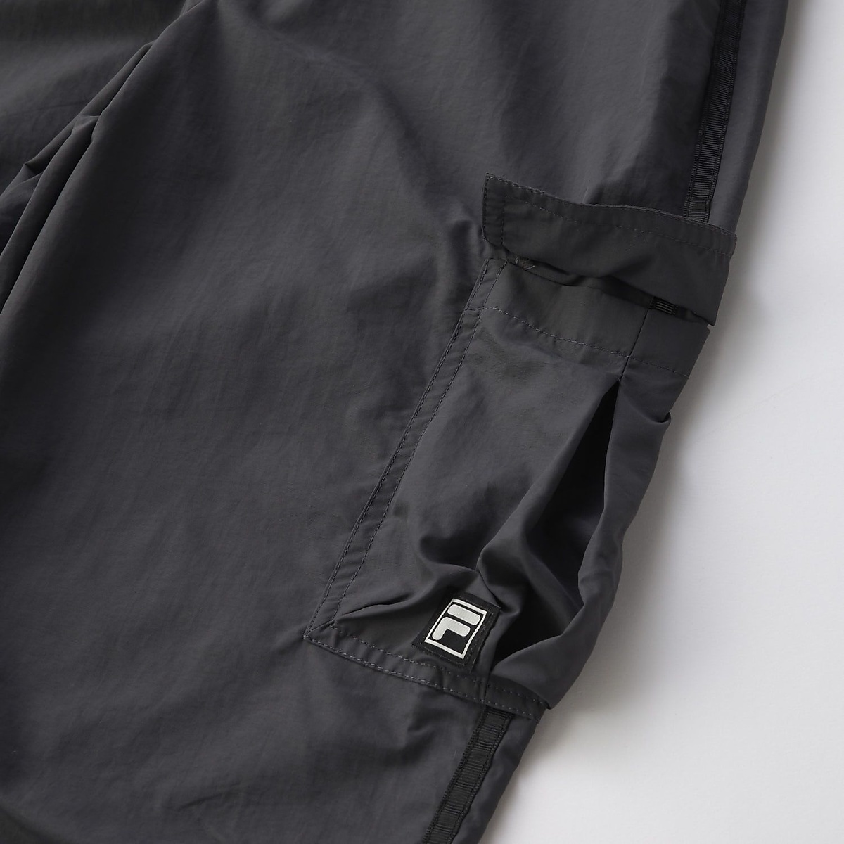 FILAナイロンパンツ