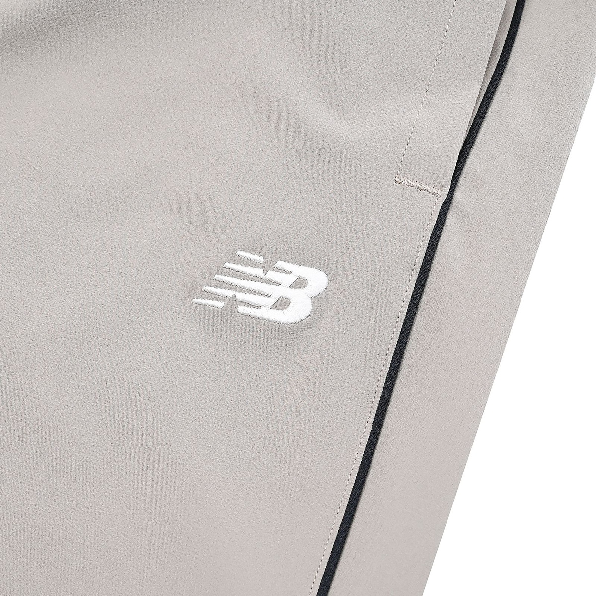 ウーブントラックパンツ(テーパード)