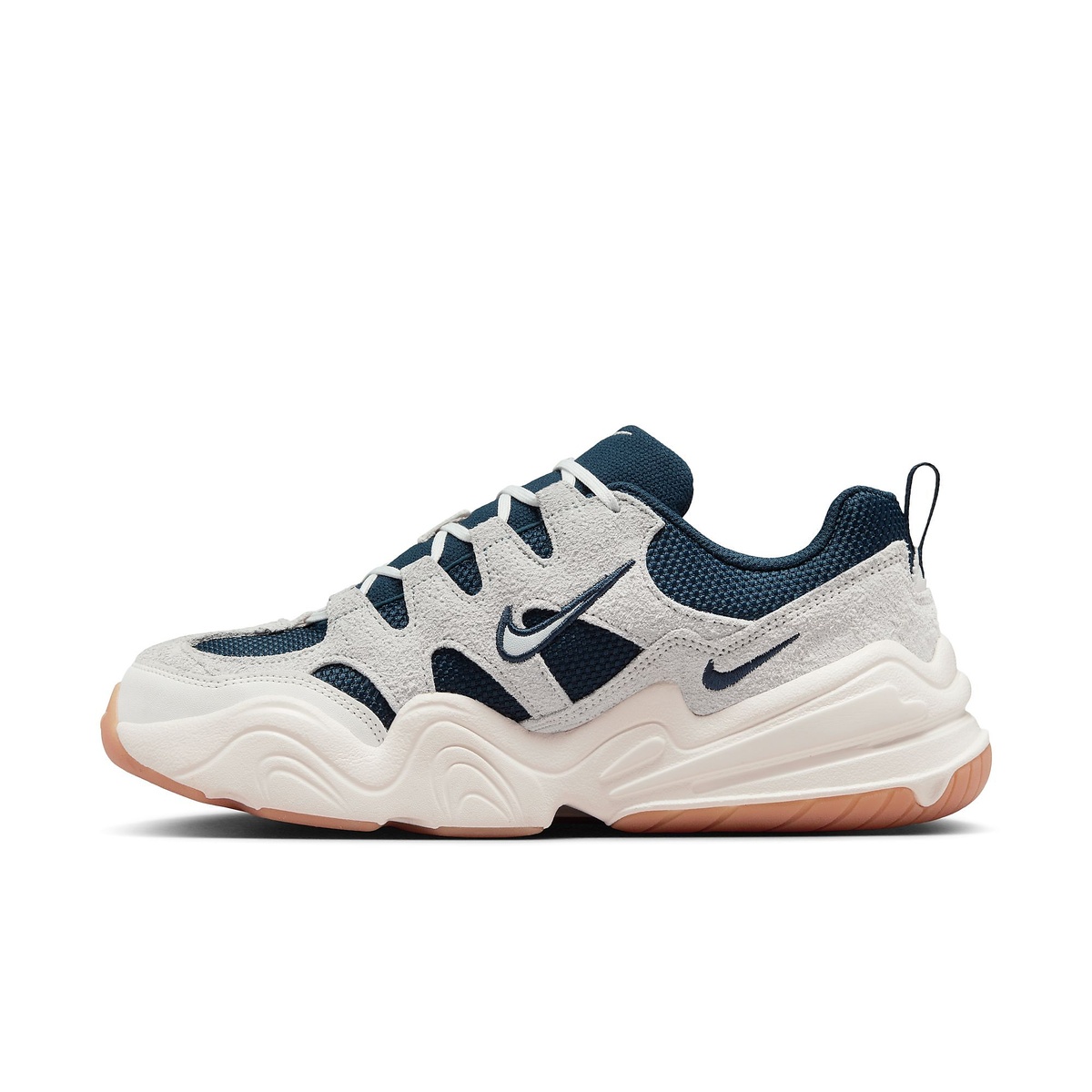 ナイキ ウィメンズ テック ヘラ