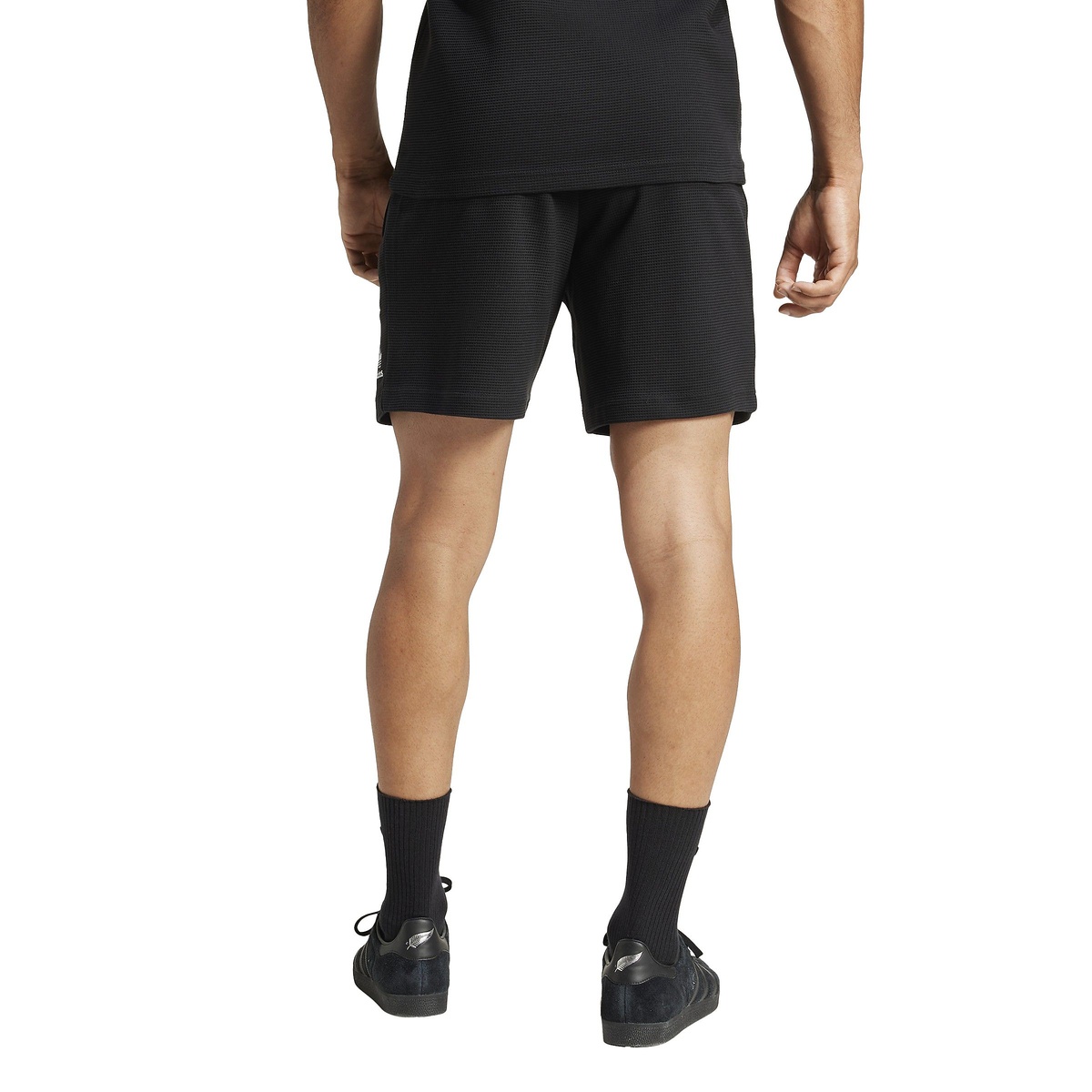 M ALL BLACKS トレフォイル ESS ショーツ