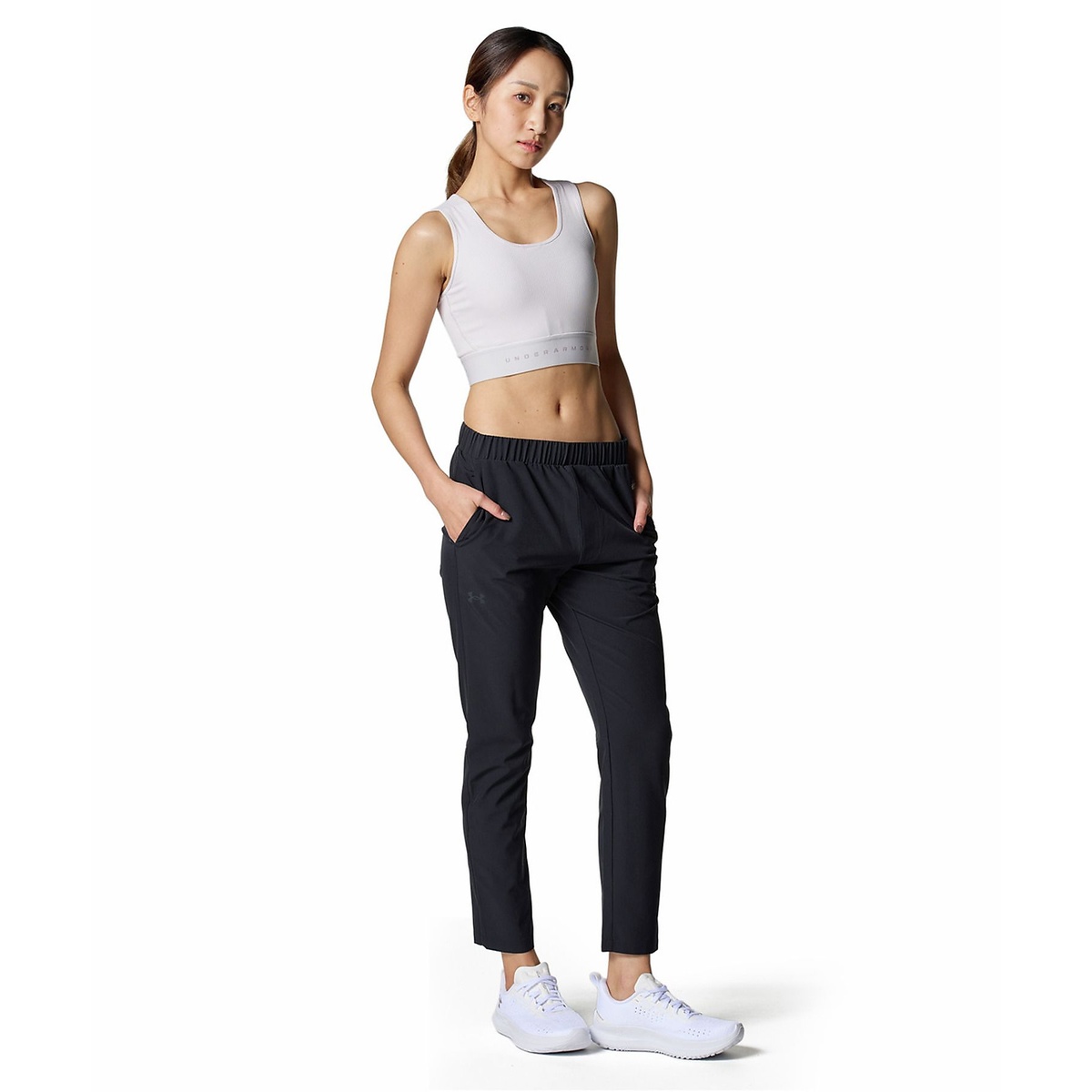 UA Stretch Woven Crop