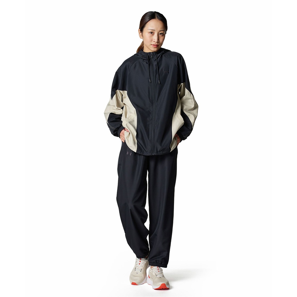 UA MESH LINER WOVEN PANT