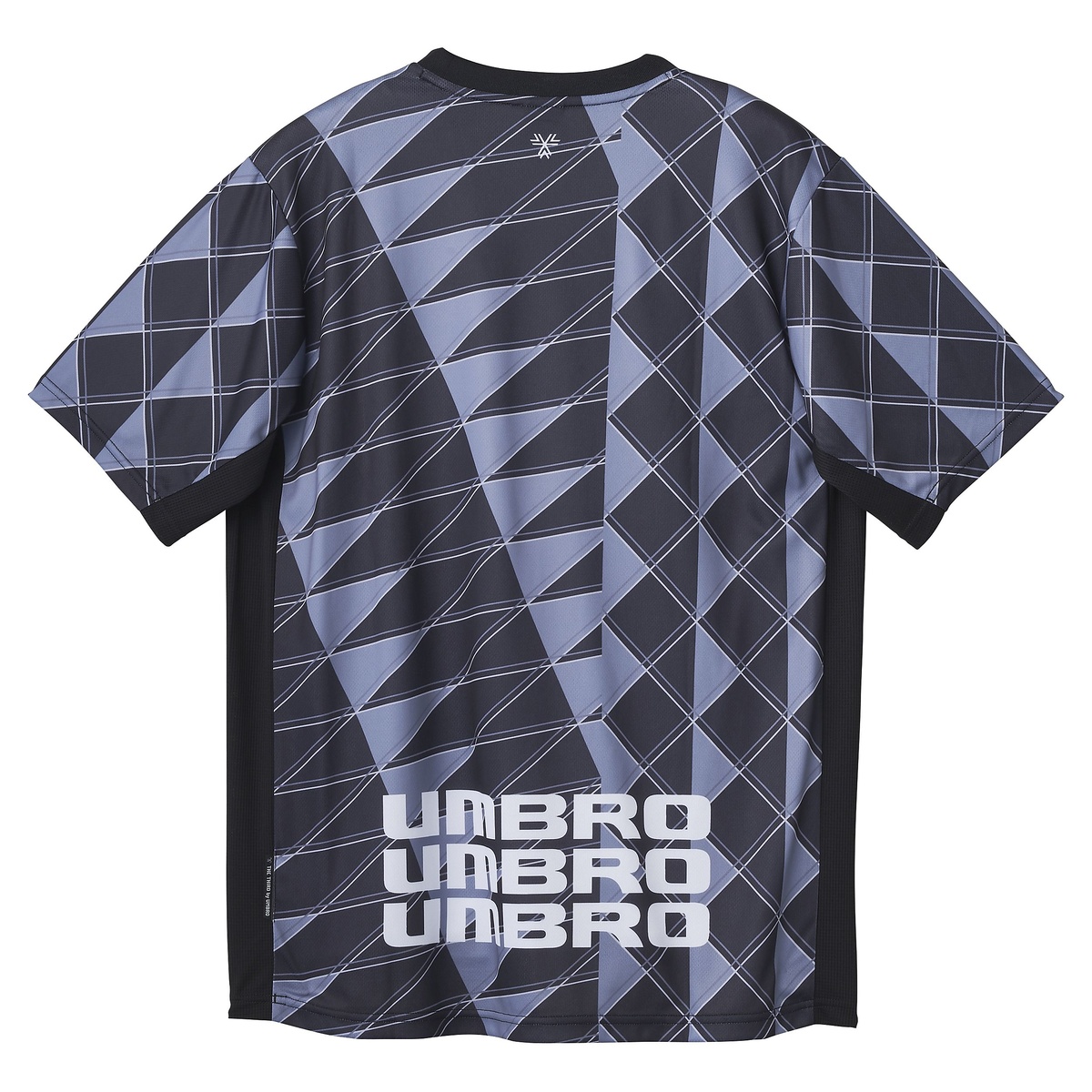 【THE THIRD by UMBRO】グラフィックプラクティスシャツ
