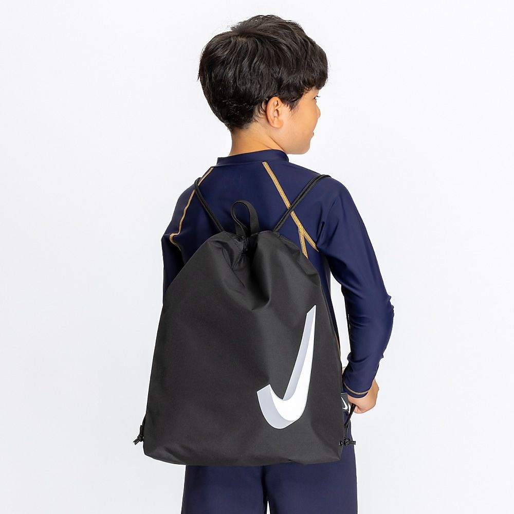 ナイキ SS25 ベーシックドローストリングプールバッグ