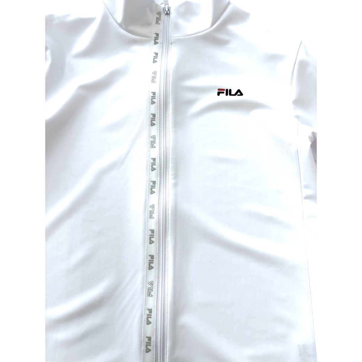 FILA ロゴプリントZIPラッシュ