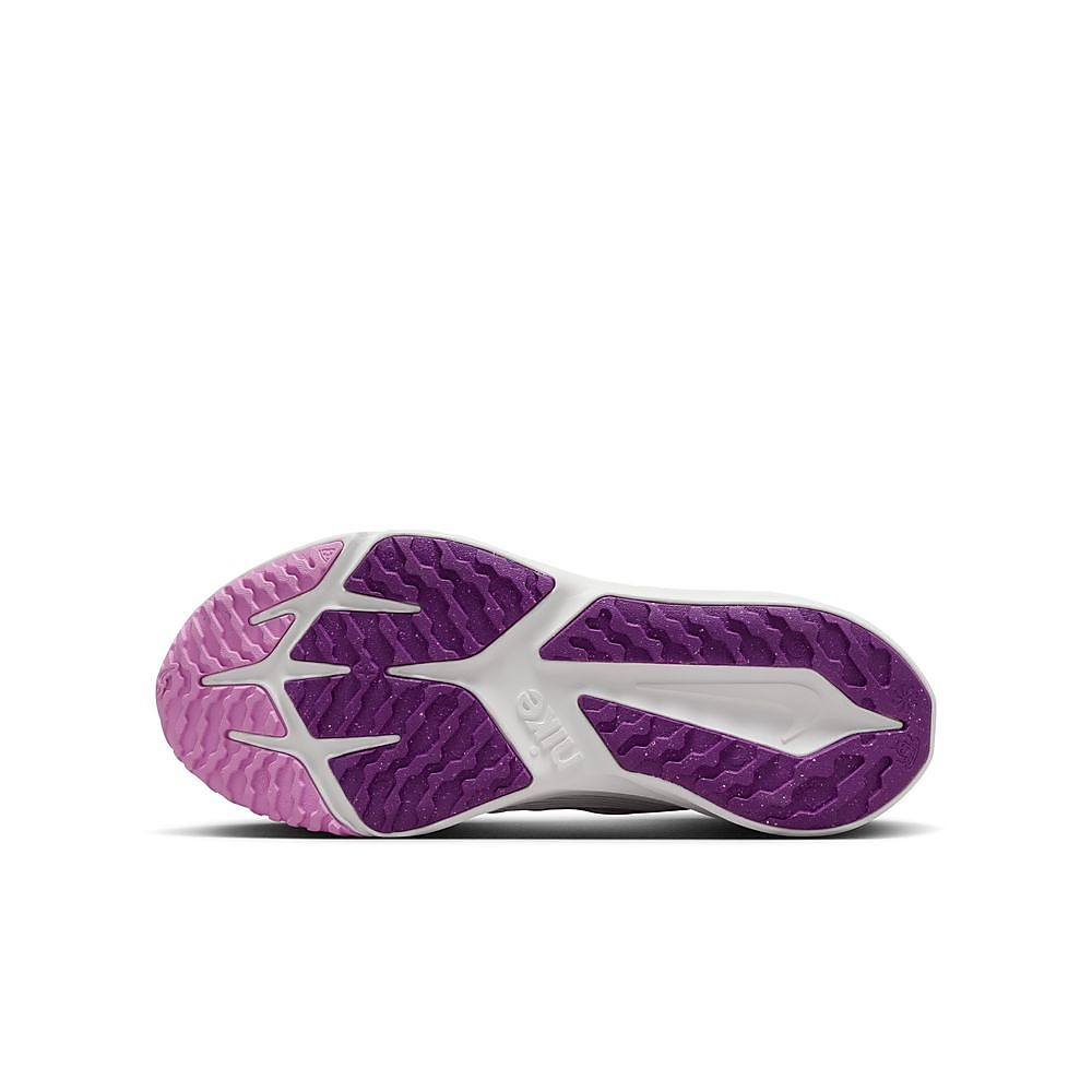 ナイキ スター ランナー 4 NN GS