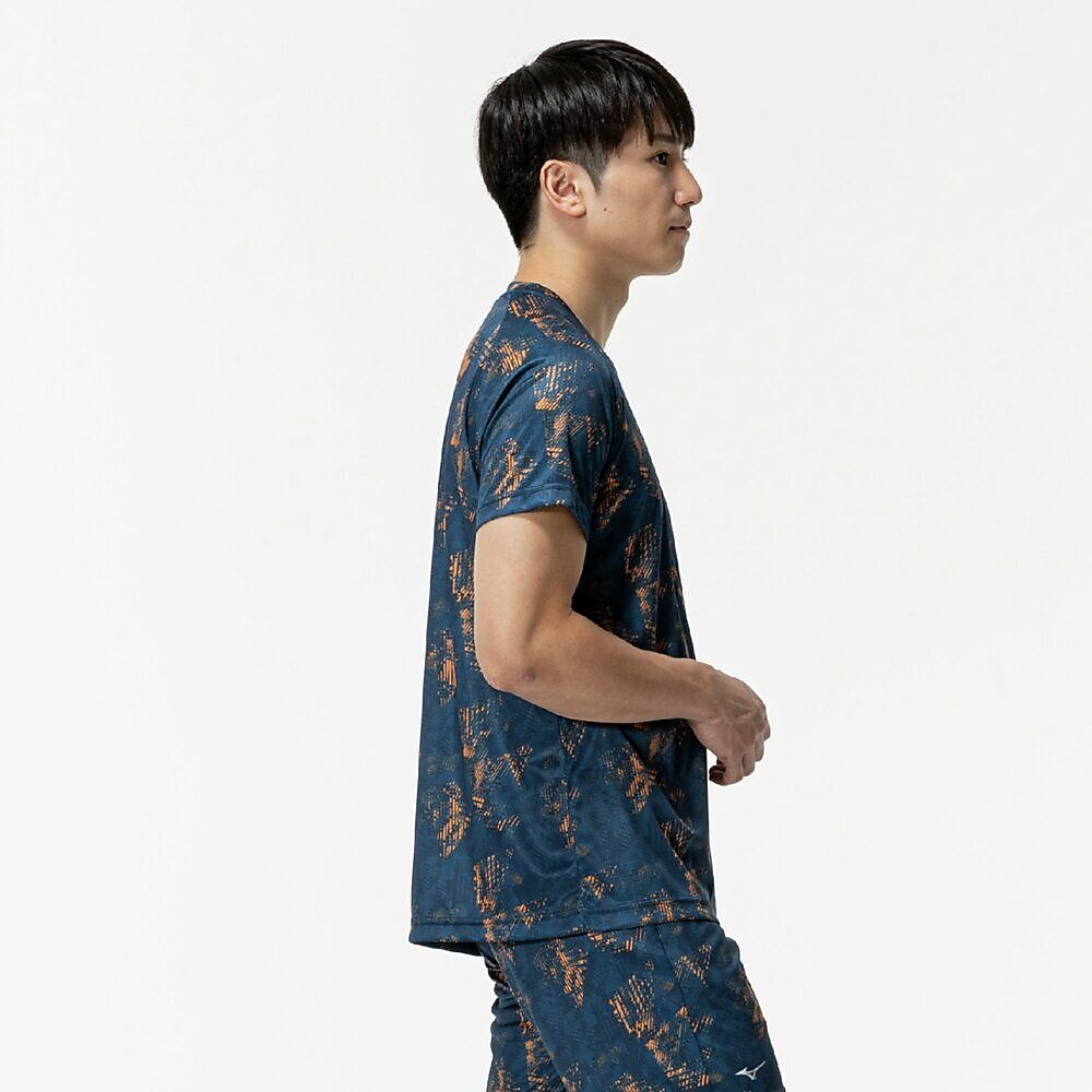 グラフィックTシャツ