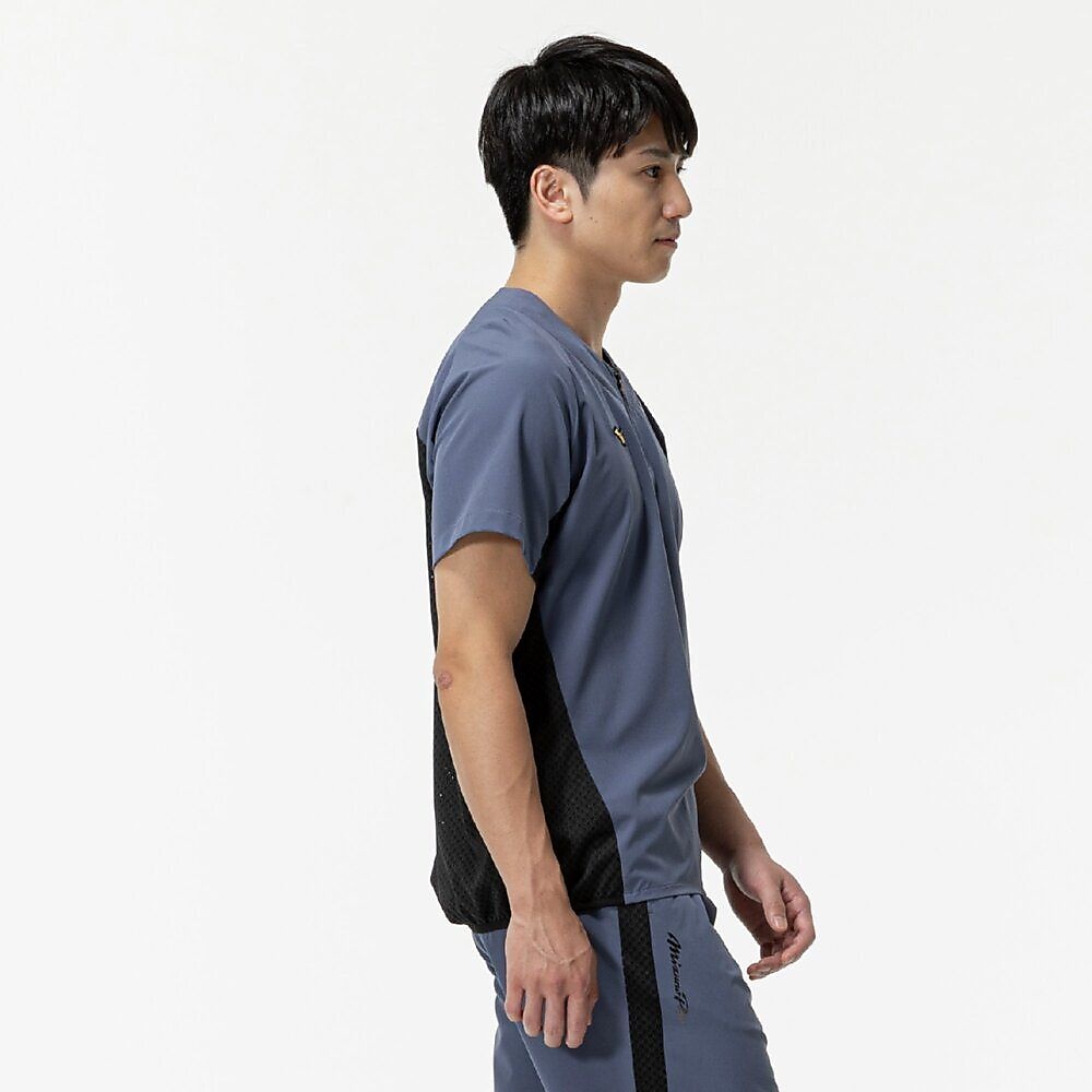 トレーニングジャケット