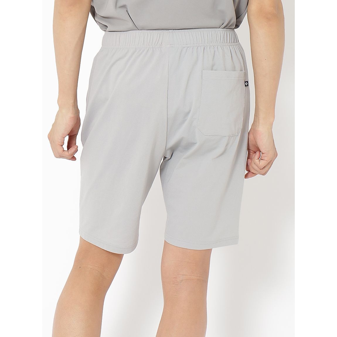 VERTICAL LOGO ST M L