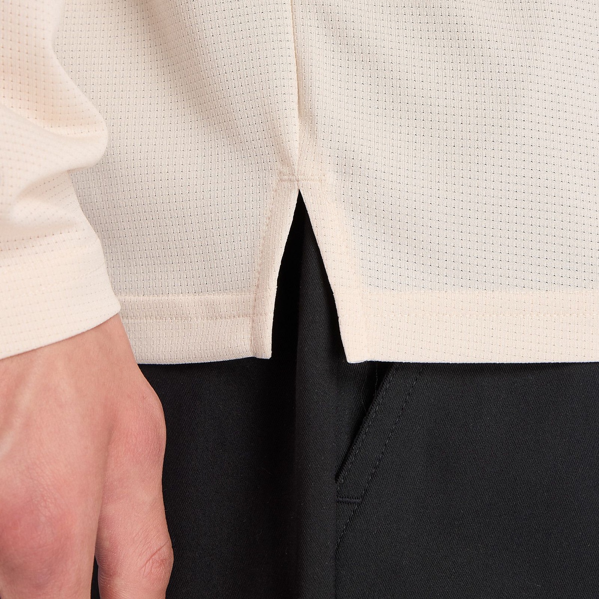 グラフィックトレーニングロングスリーブシャツ