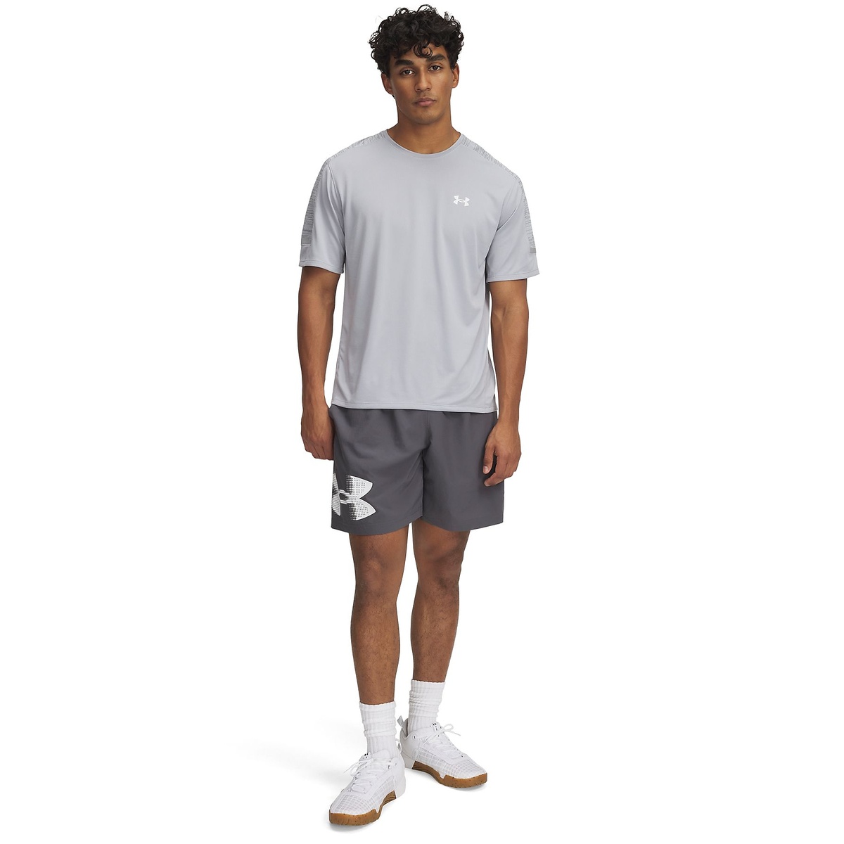 UA TECH WOVEN GRAPHIC SHORTS