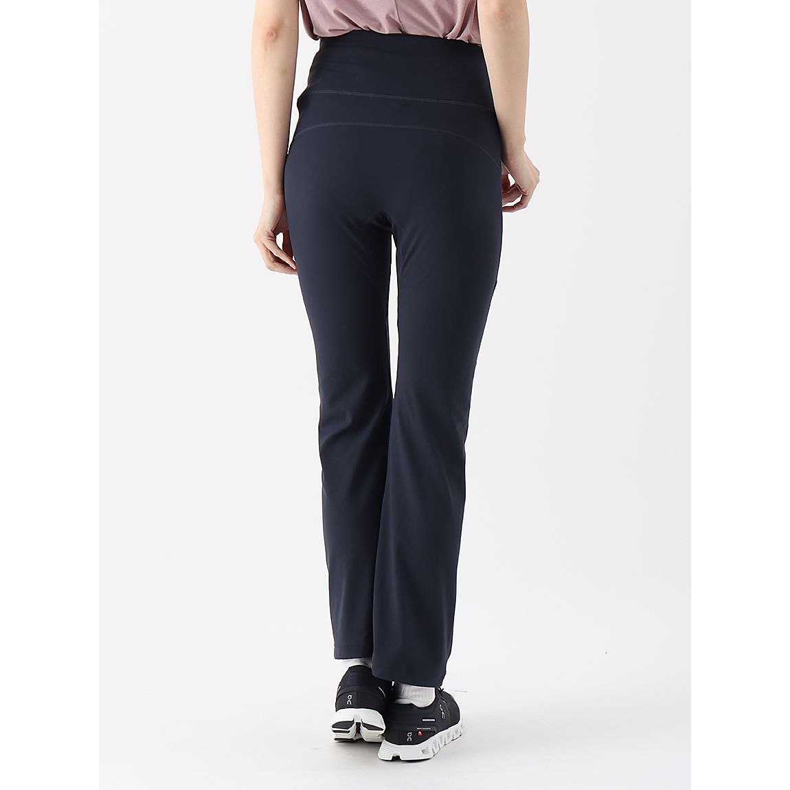 ルフフォルム ハイライズフレアパンツ