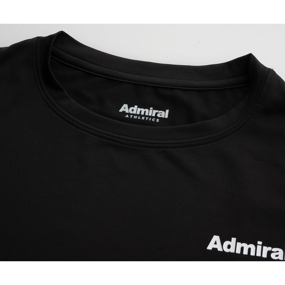 サイドフレアヘムグラフィックTEE