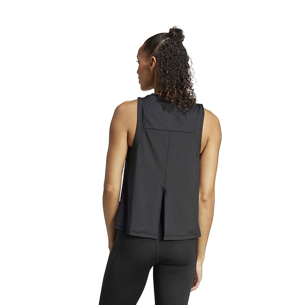 WYOGAタンクトップ