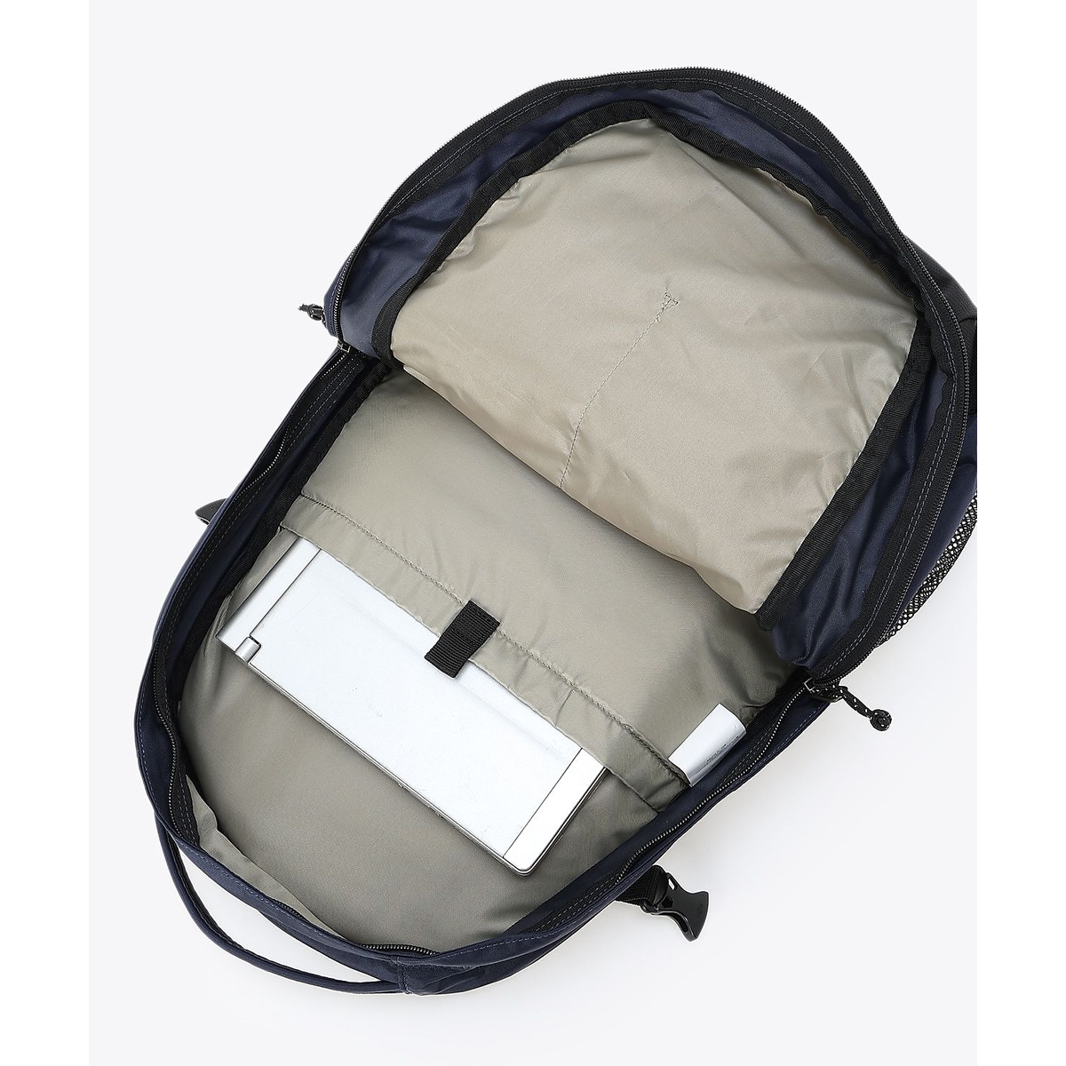 パナシーア33Lバックパック