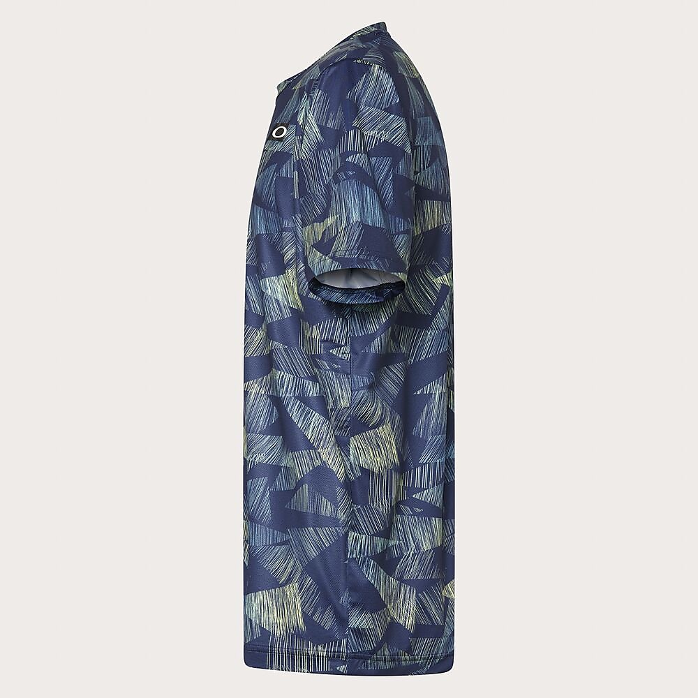 SLANT GRAPHIC TEE 12.0