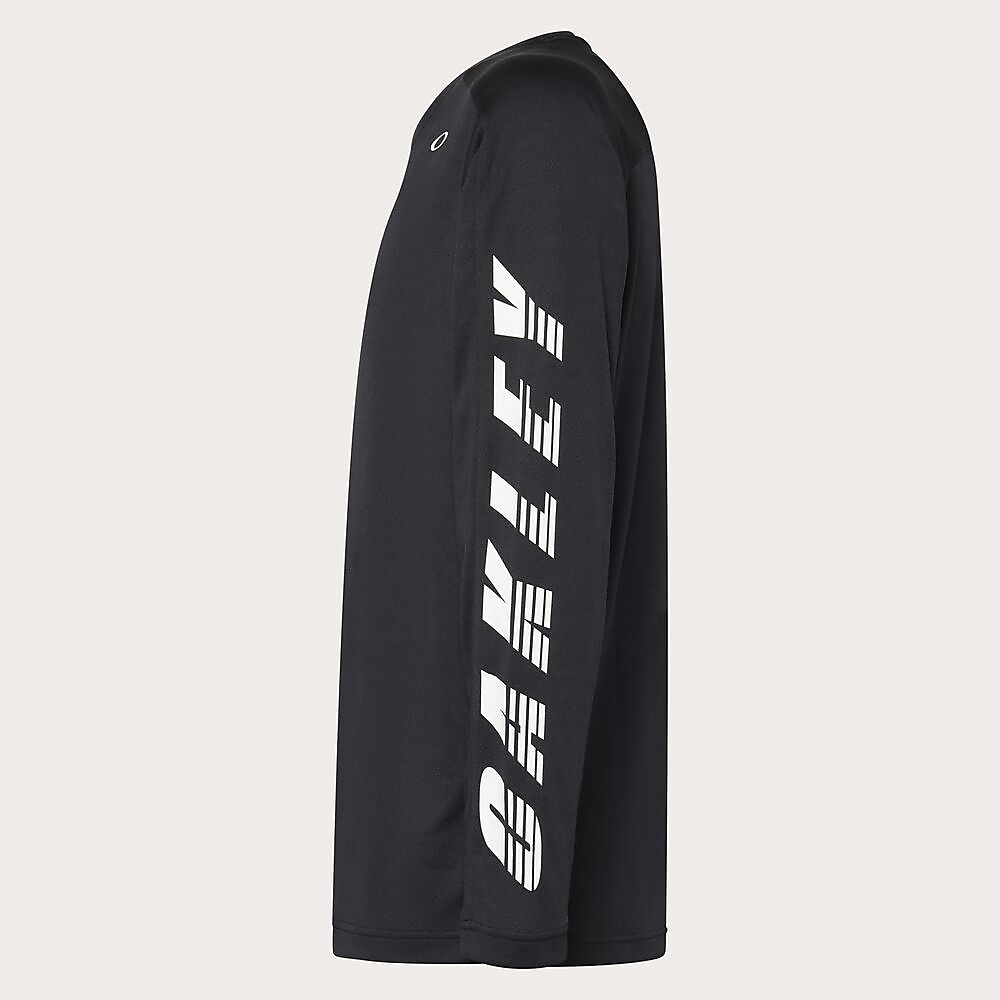 SLANT LOGO PRINT L/S TEE 12.0