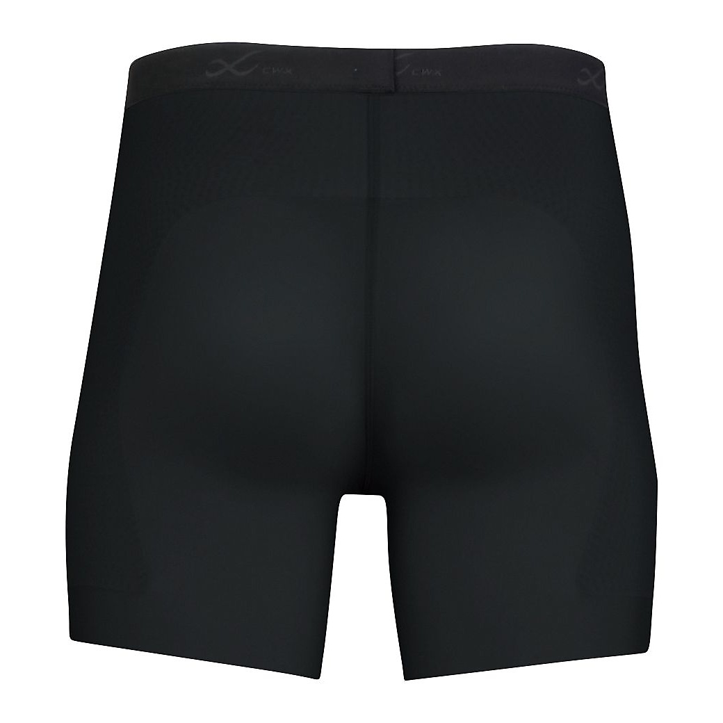 スポーツショーツ