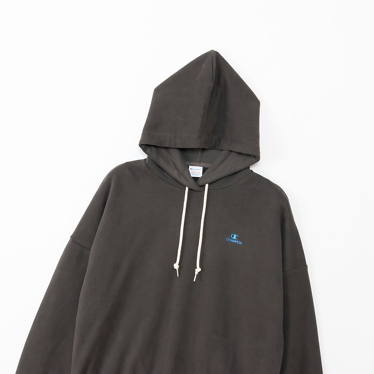 HOODED SWEATSHIRT