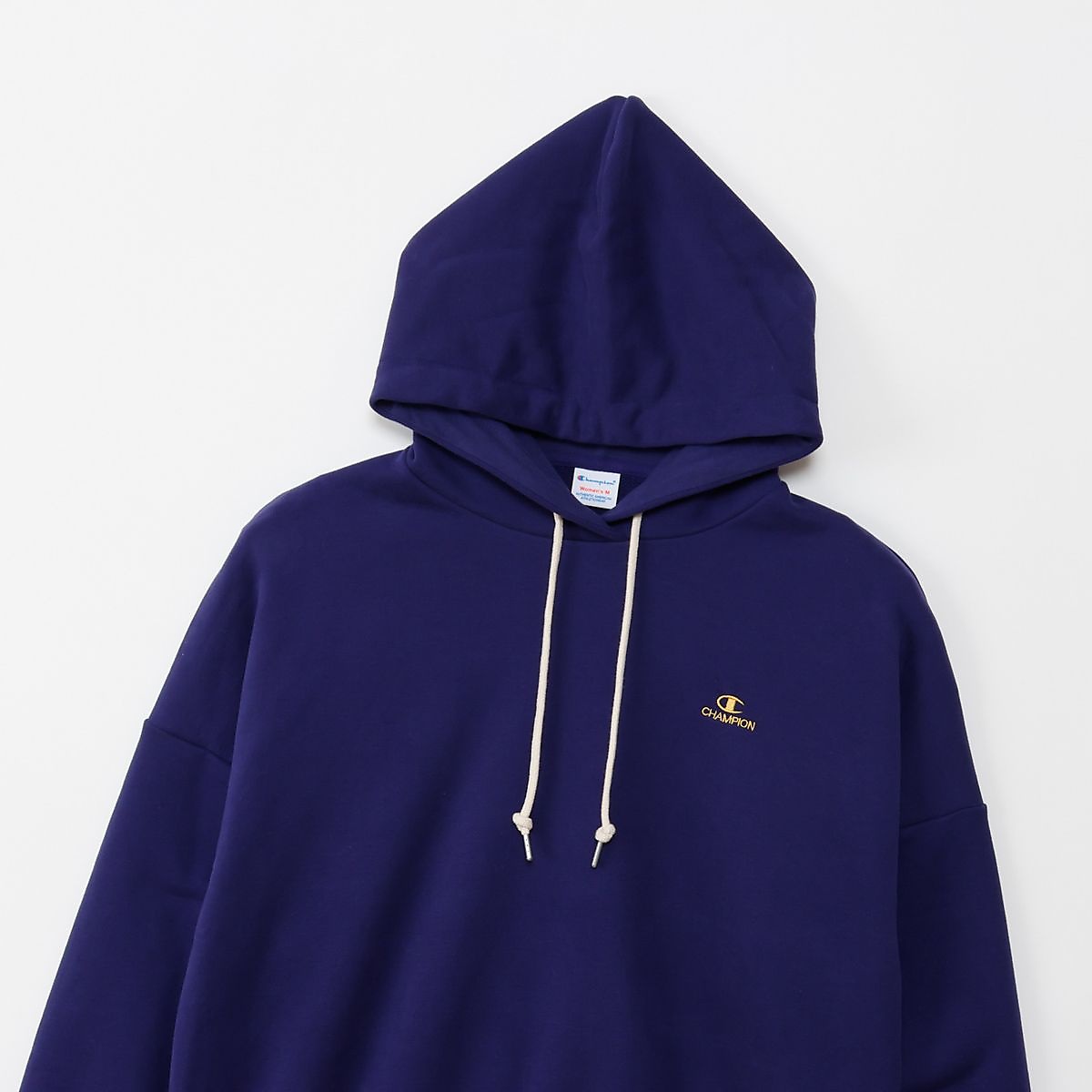 HOODED SWEATSHIRT