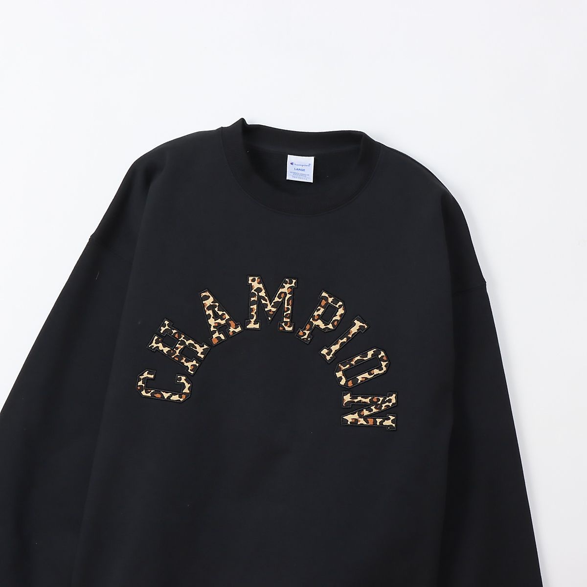 CREW NECK SWEATSHIRT