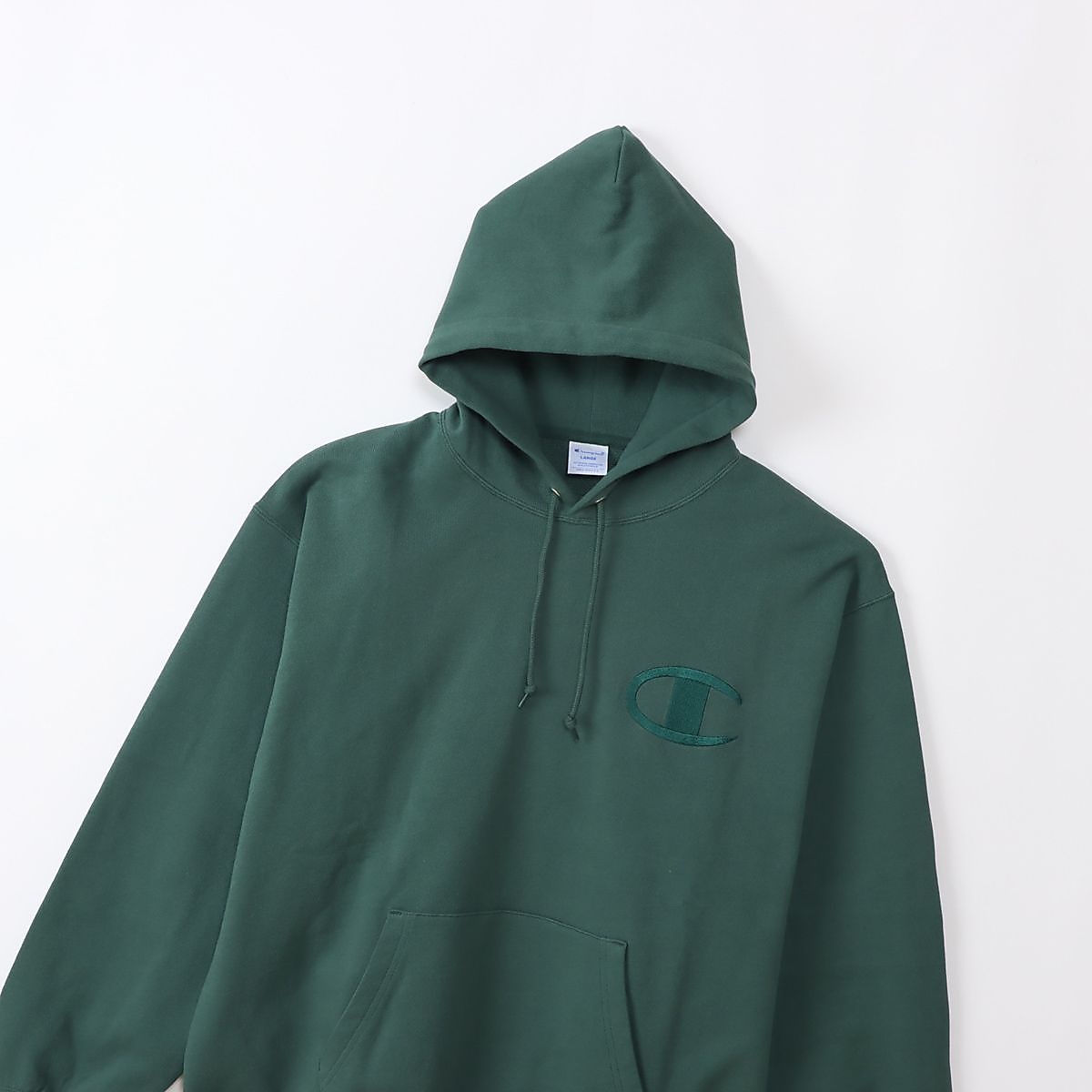 HOODED SWEATSHIRT