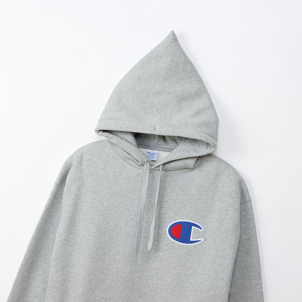 HOODED SWEATSHIRT