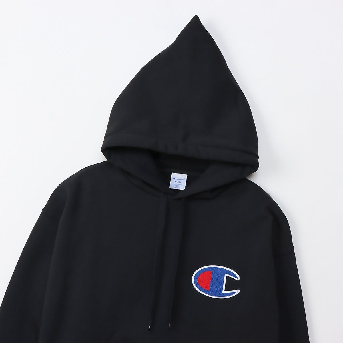 HOODED SWEATSHIRT