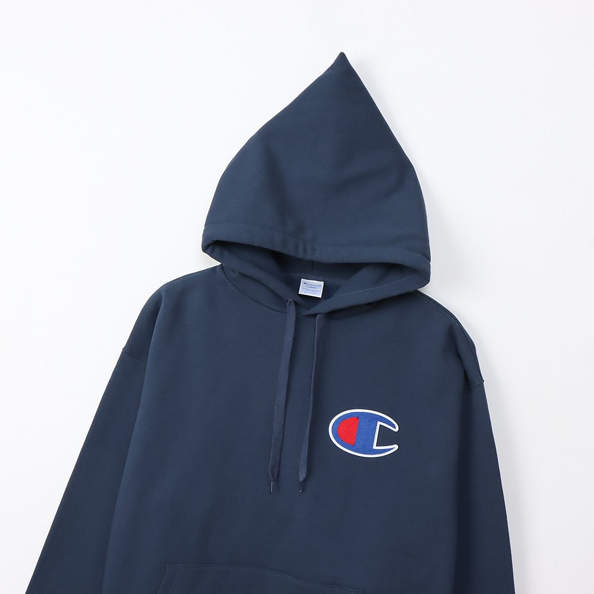 HOODED SWEATSHIRT