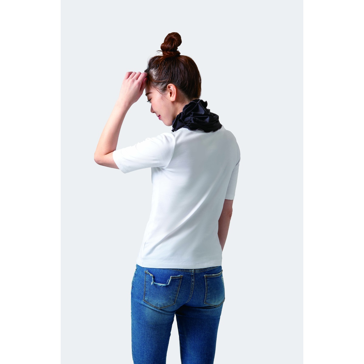 リアリークールネックカバー