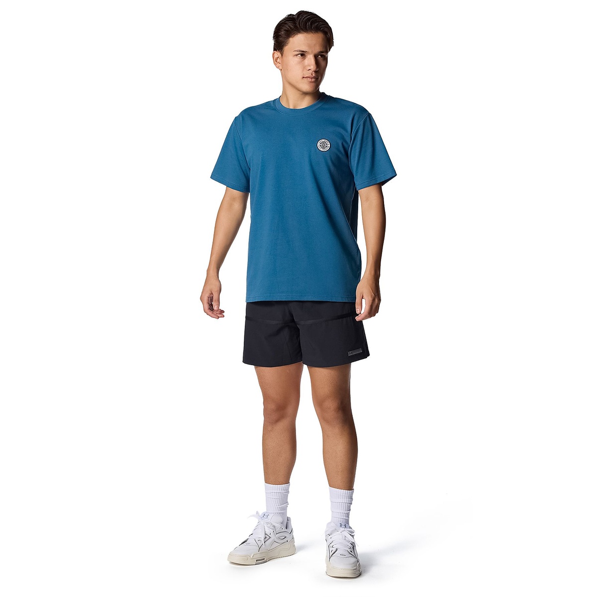 UA HEAVYWEIGHT PATCH SHORT SLEEVE T-SHIRT