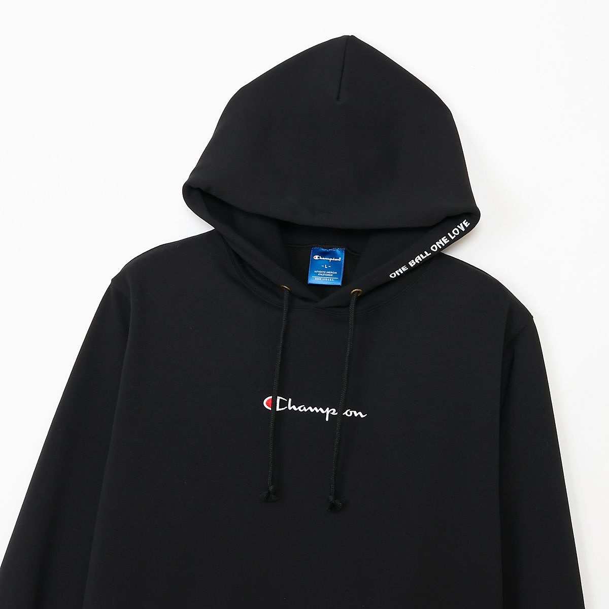 HOODED SWEATSHIRT