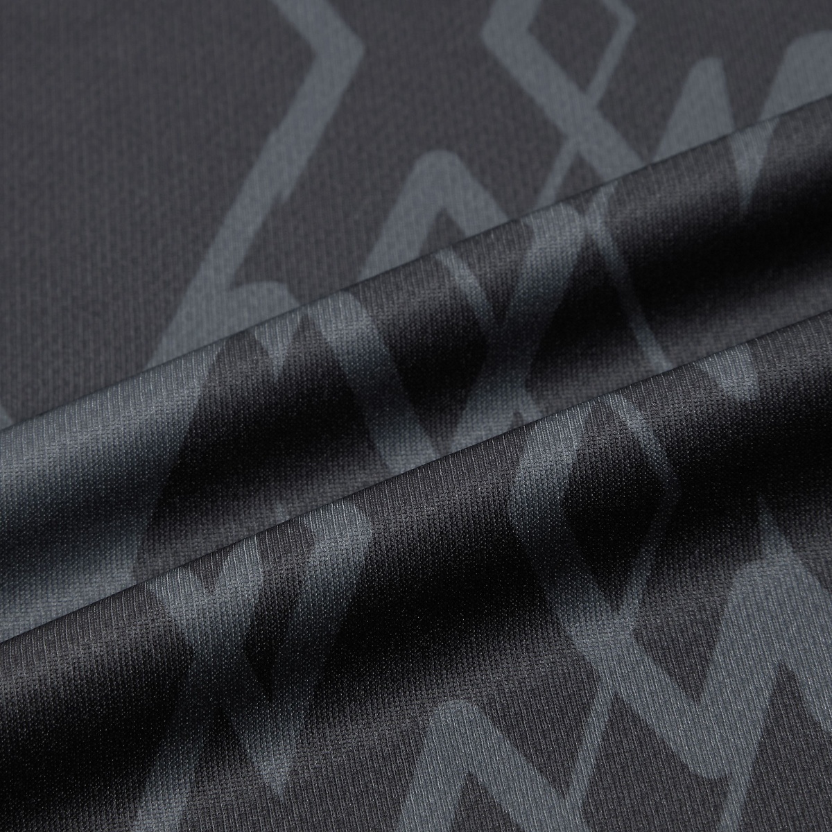 ジュニアグラフィック長袖プラクティスシャツ