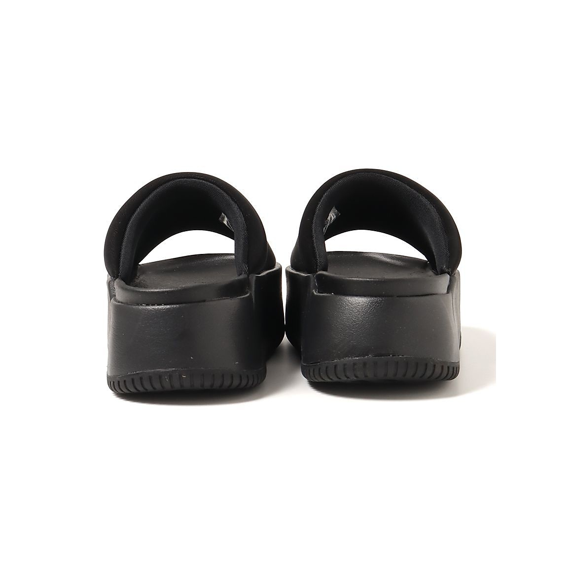 ナイキ ウィメンズカーム エレベーション