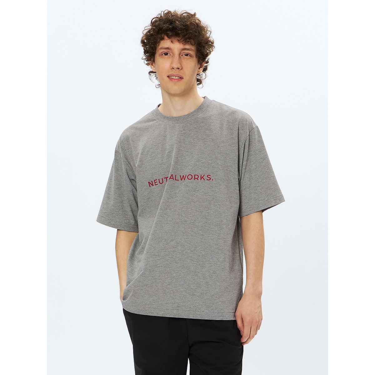 GRAPHIC TEE 2