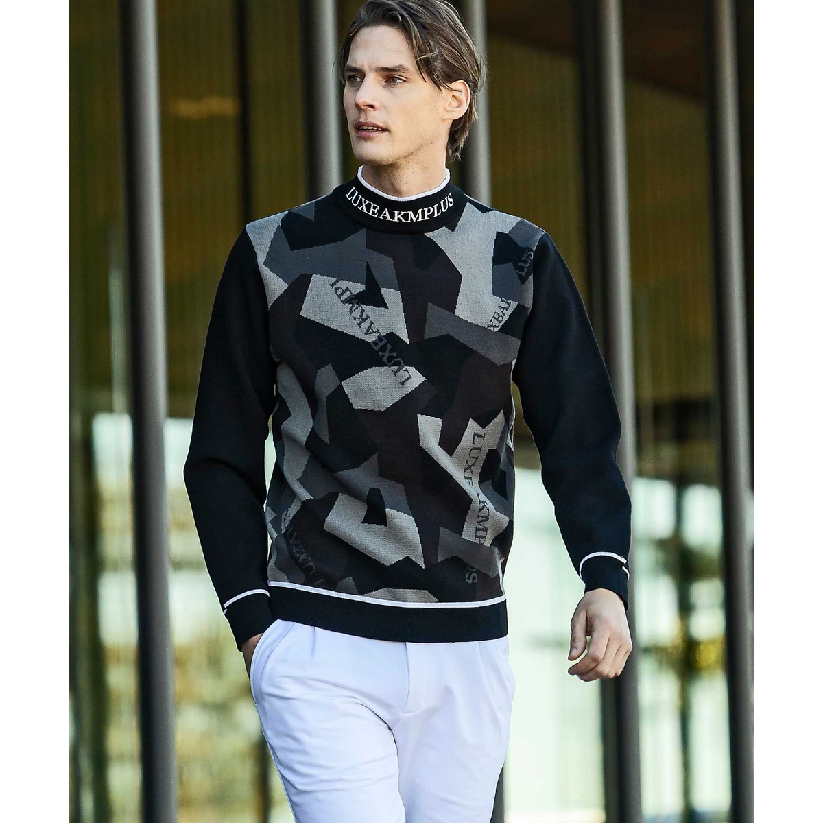 CAMO PATTERN MOCK NECK KNIT