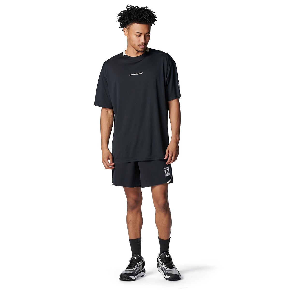 UA STREET QUEST SHORTS