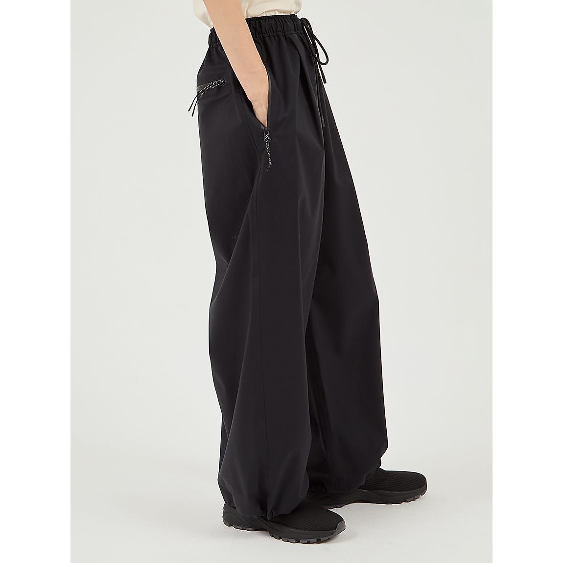 防水シリーズパンツ