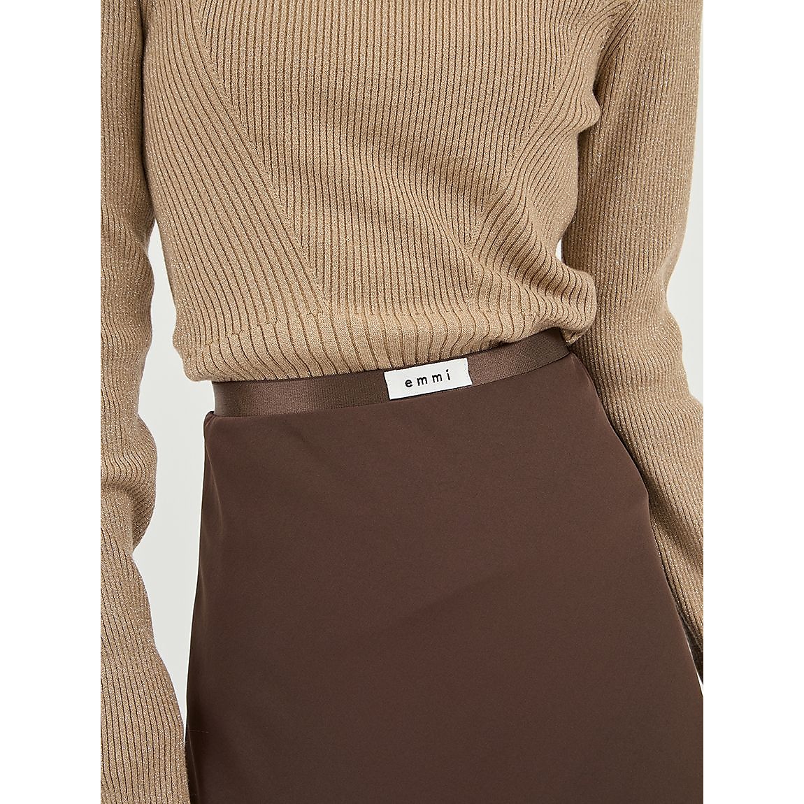 ゴムウエストナロースカート