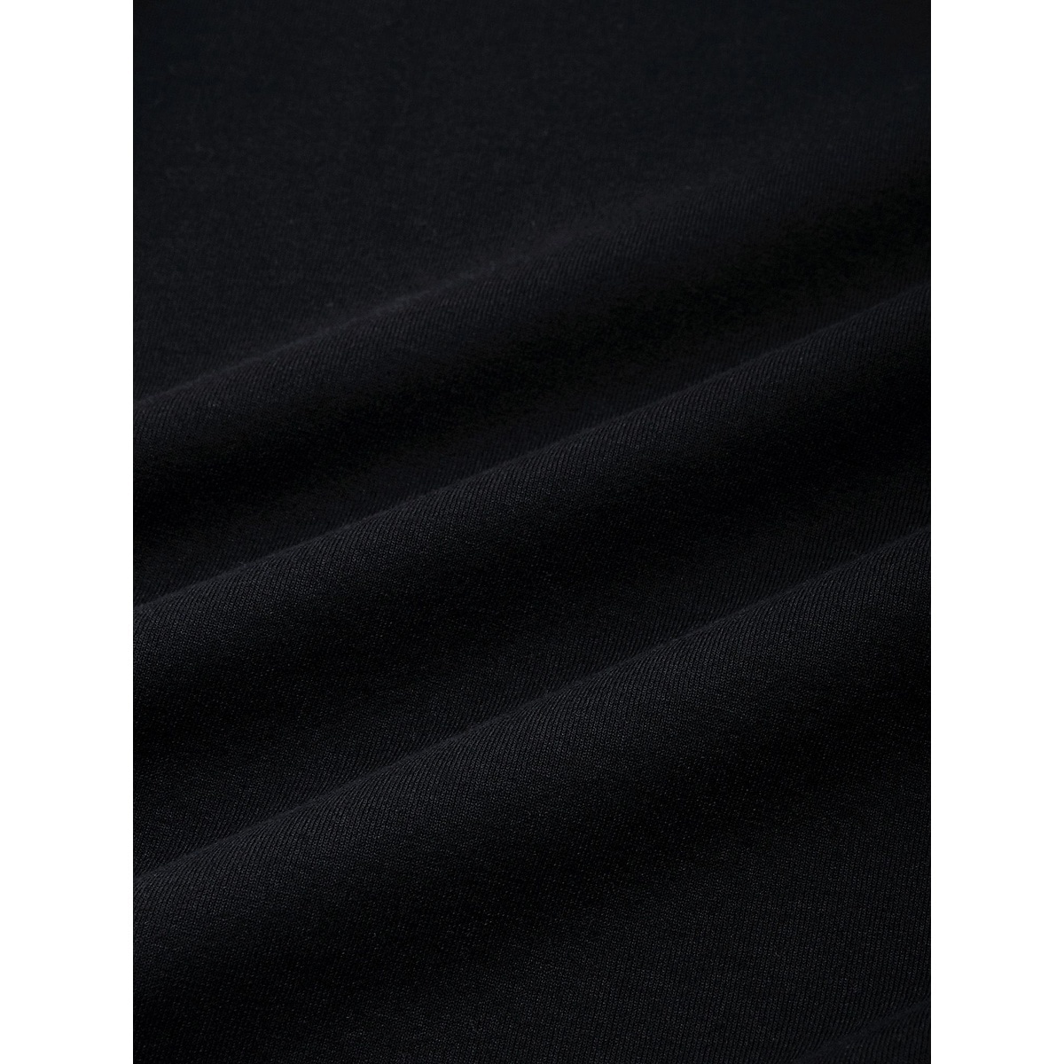 GRAPHIC TEE 1