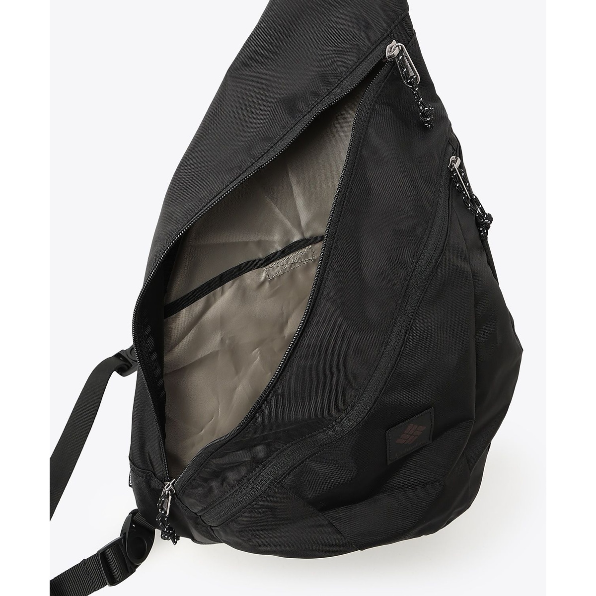 パナシーアスリングバッグ