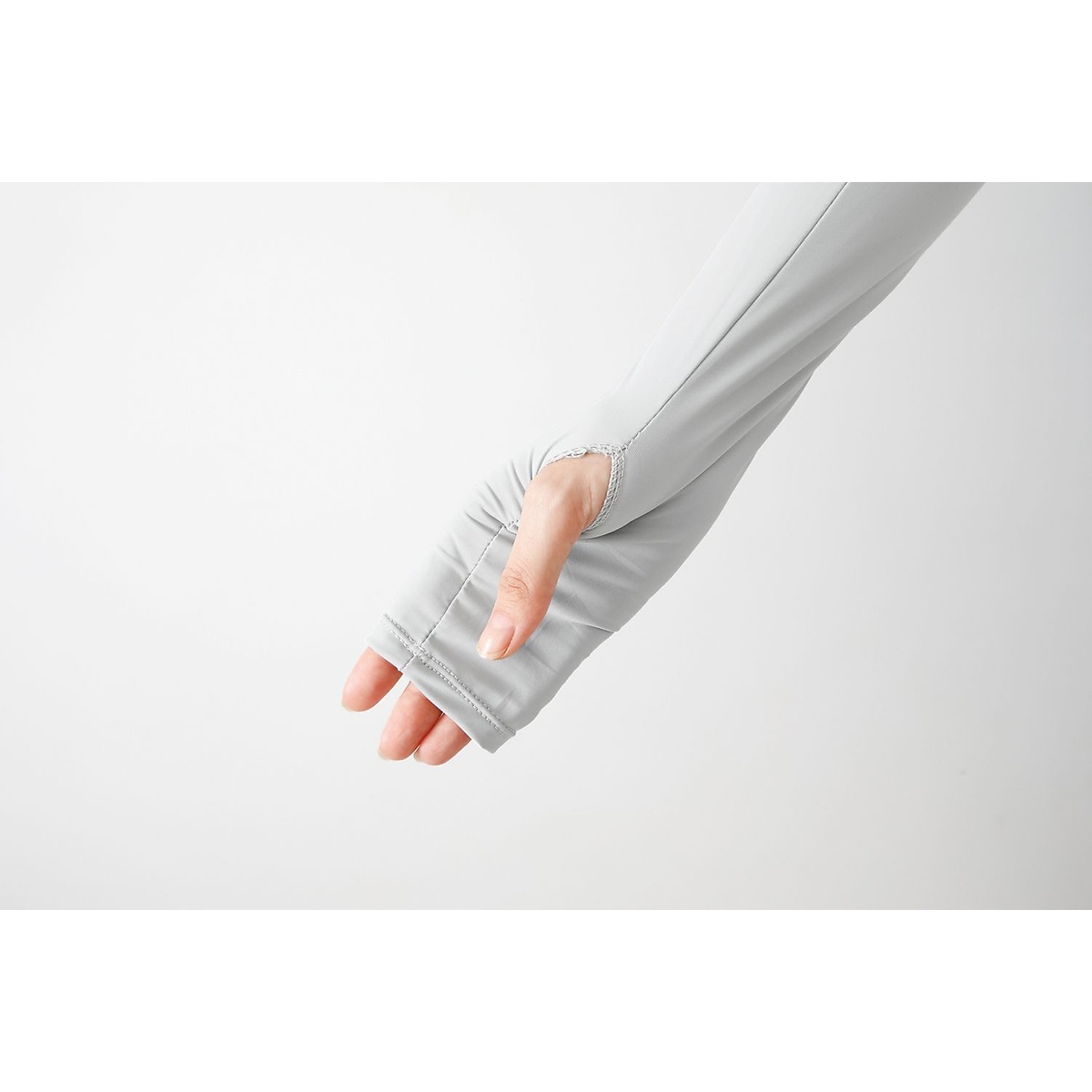 夏に差が出る　UVアームカバー