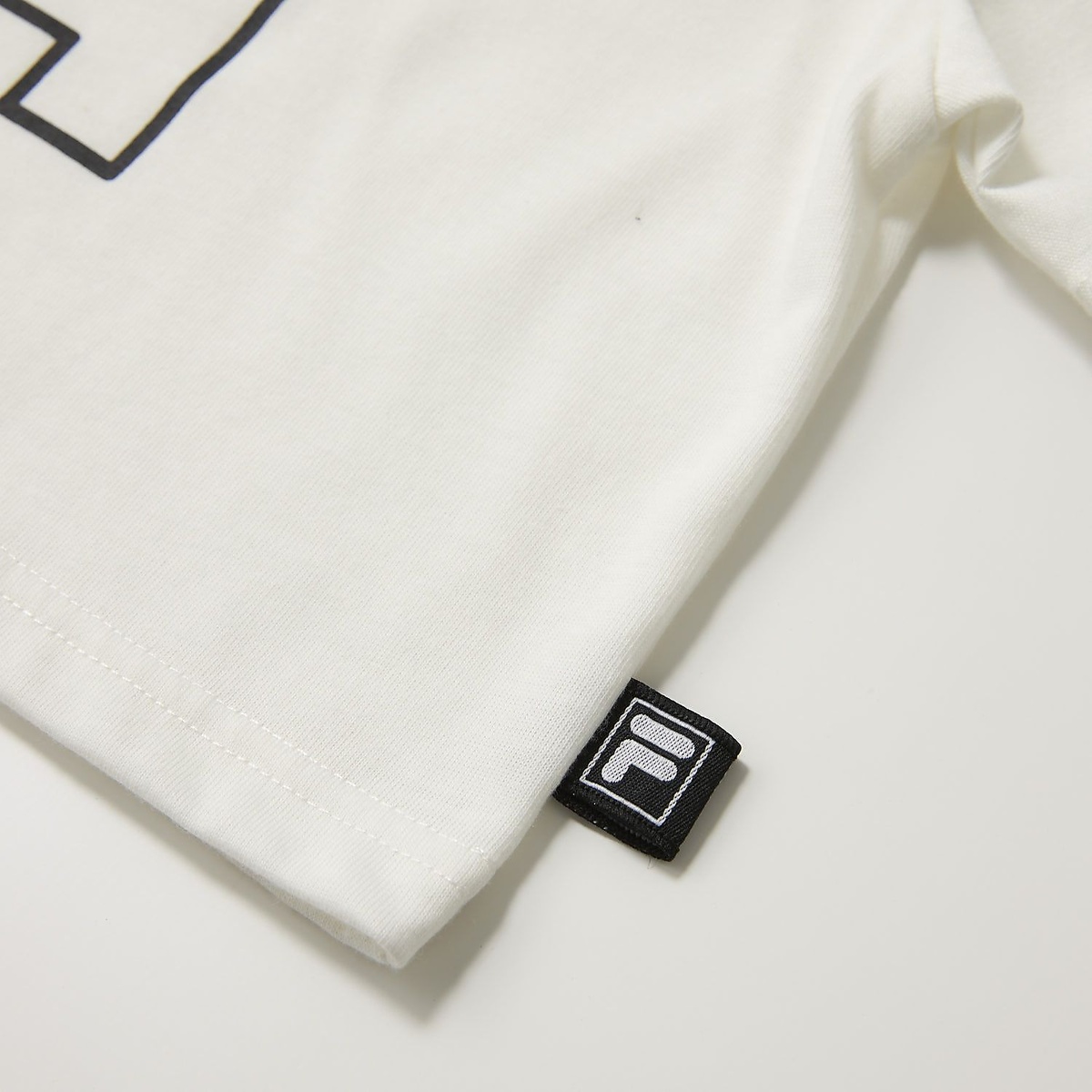 TT ハンソデTシャツ