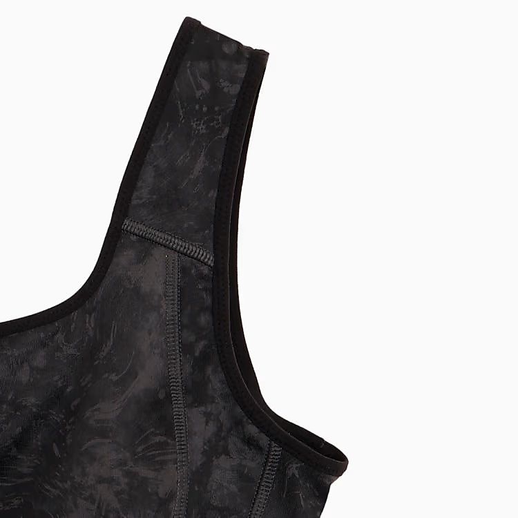 STUDIO MID LENGTHスポーツブラトップ