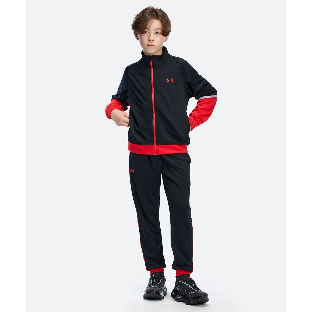 UA TRACK PANTS