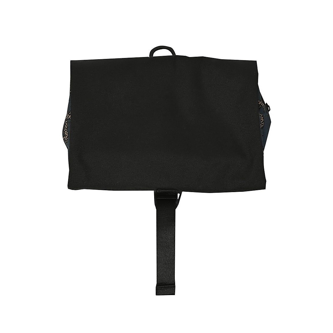 HANGING POUCH