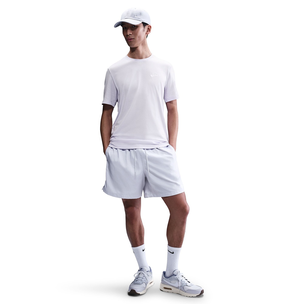 ナイキ NSW クラブ Tシャツ