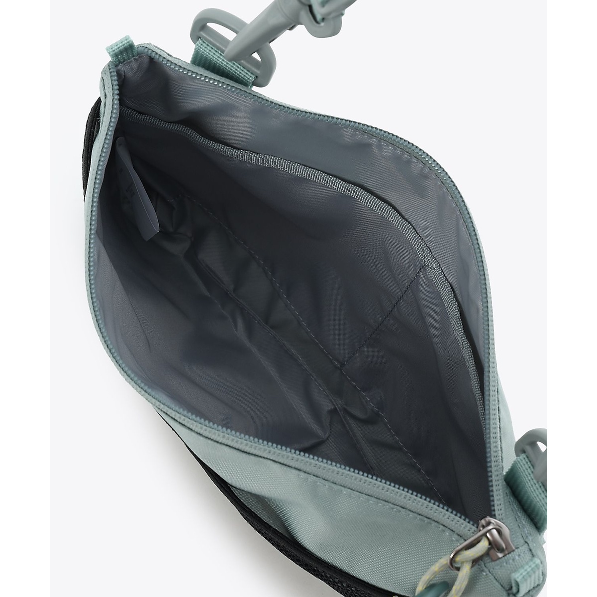 プライスストリームサコッシュ